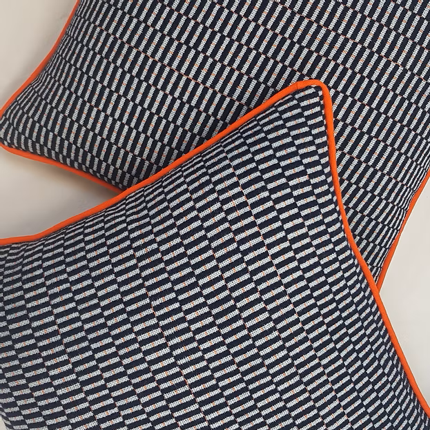 'Holloway' handwoven cushion