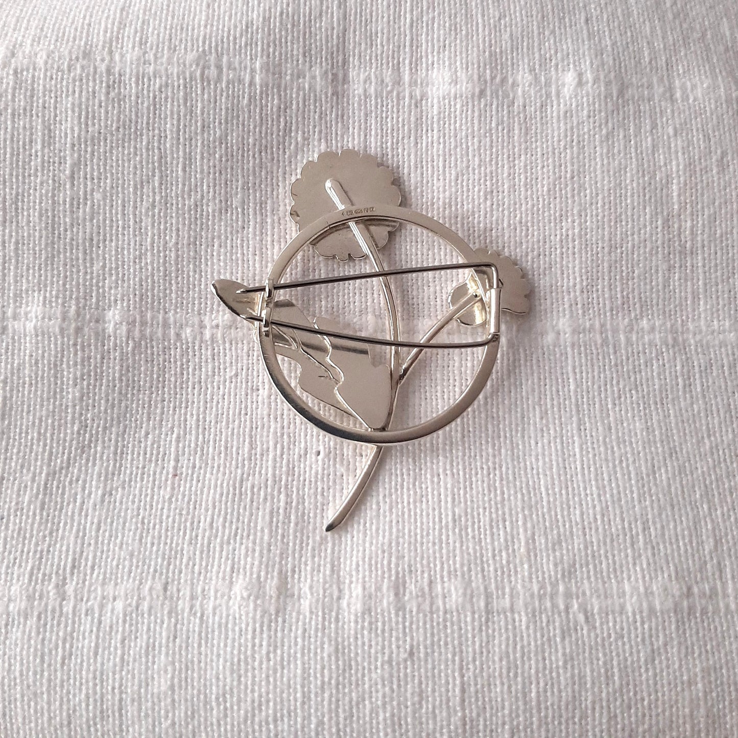 Daisy Brooch