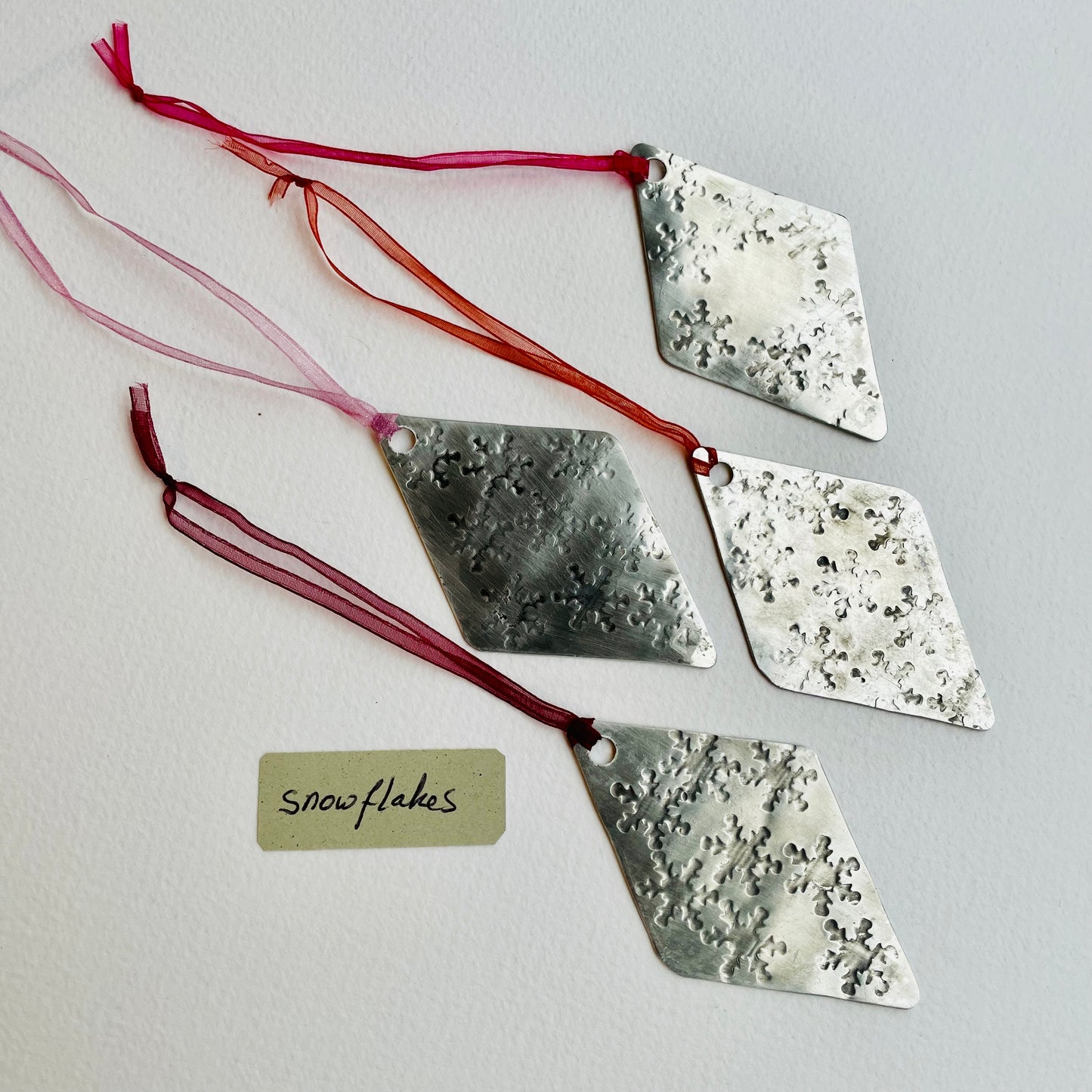 Pack of 4 Pewter Hanging Decorations