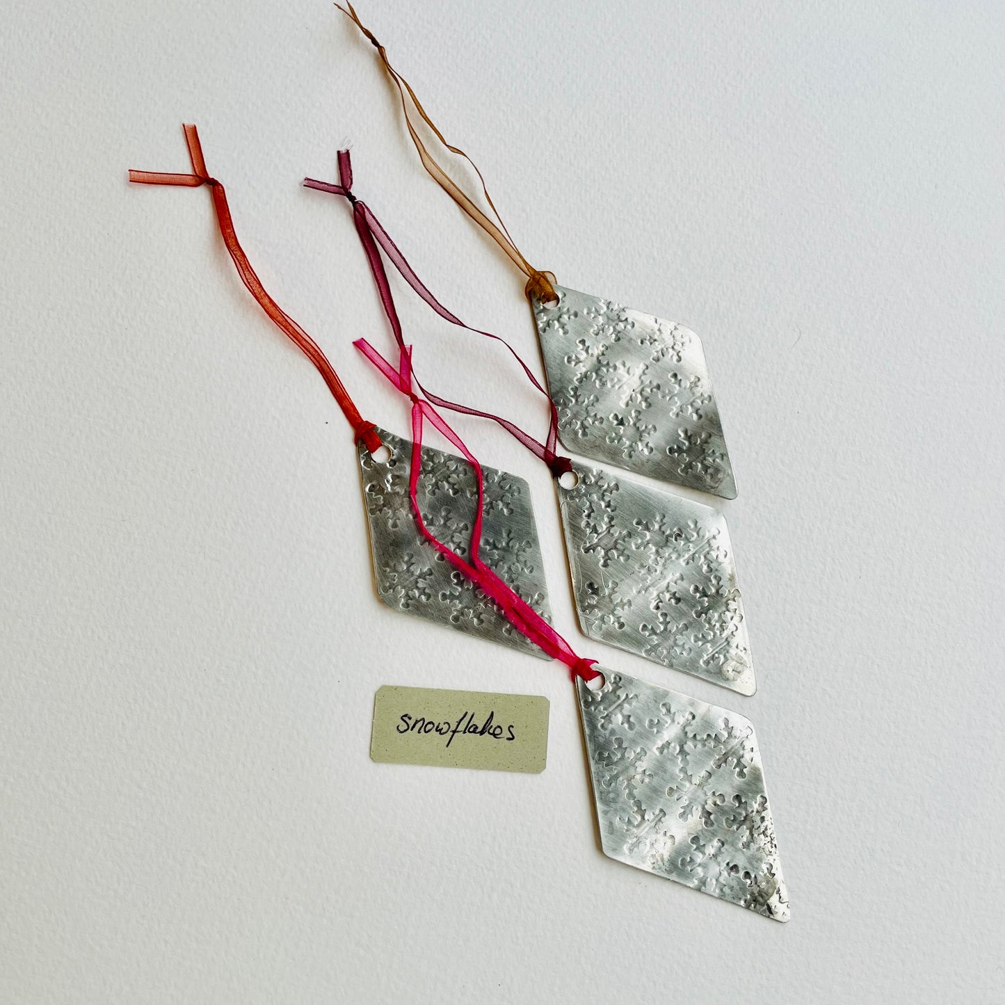 Pack of 4 Pewter Hanging Decorations
