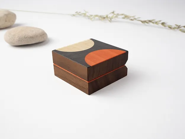 Helia Ring Box
