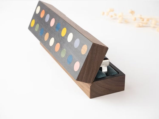Dot Ring Holder