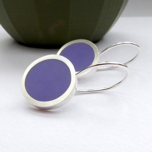 Pop Short Drop Earrings in Lilac