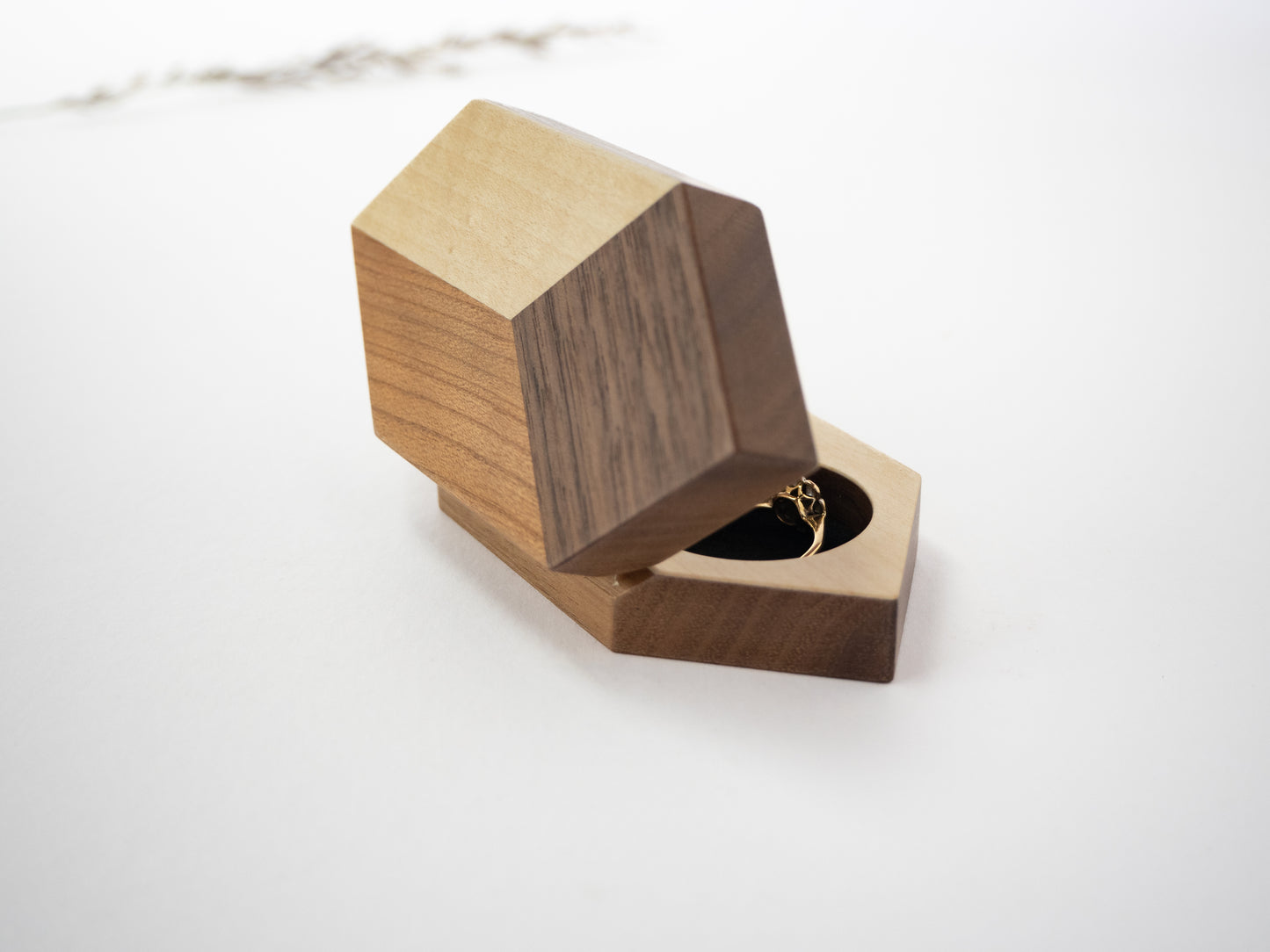 Alula Double Ring Box 5