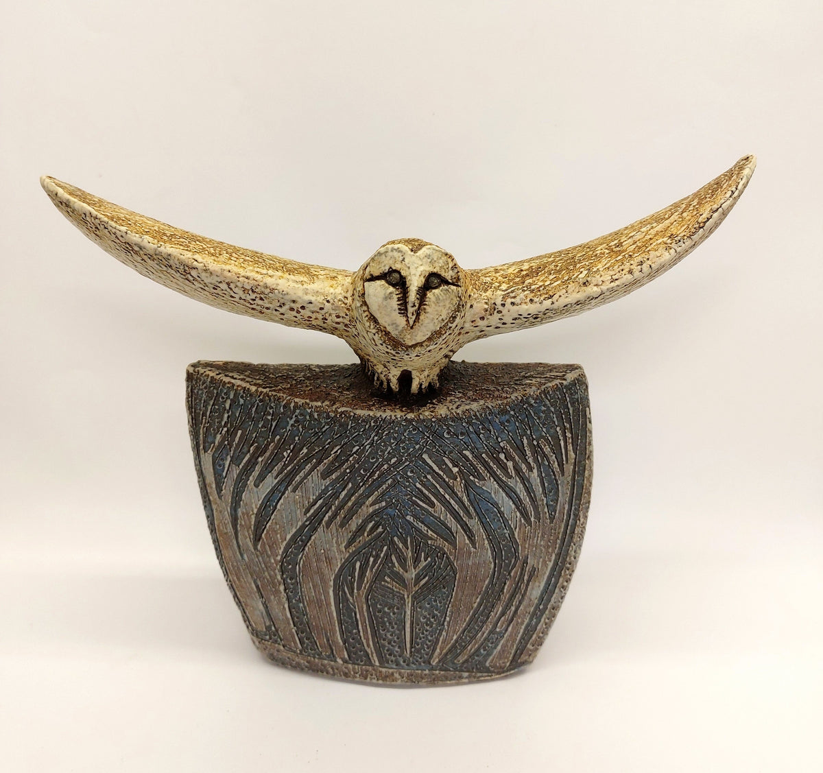'Dawn' stoneware sculpture