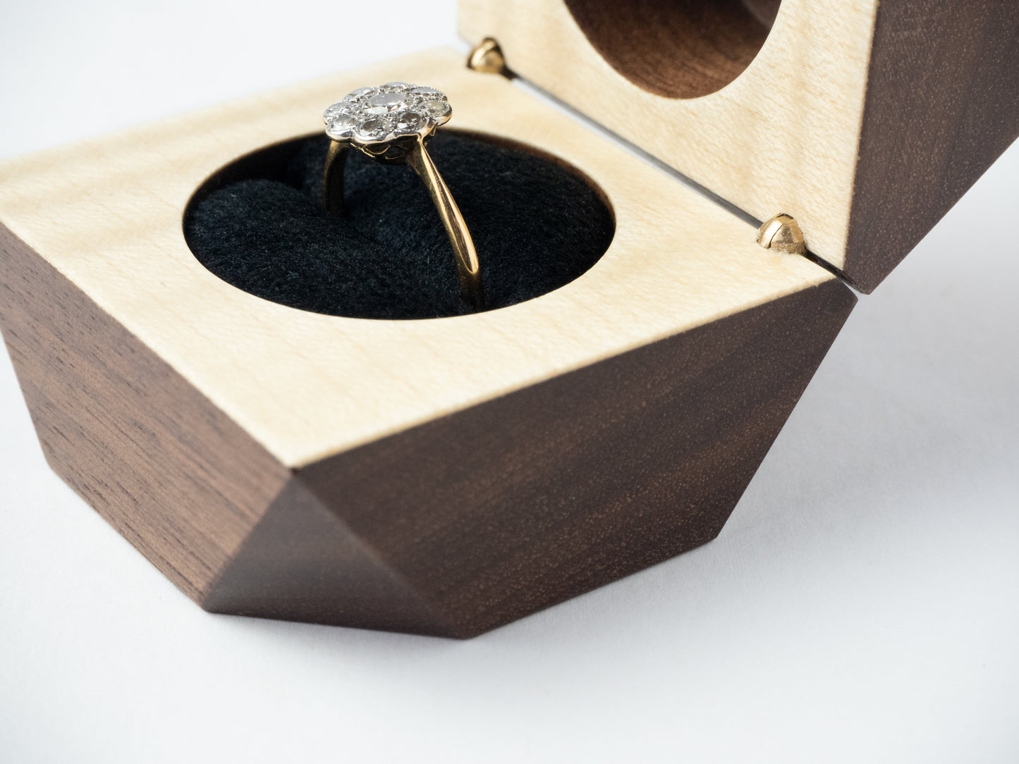 Facet Ring Box 2