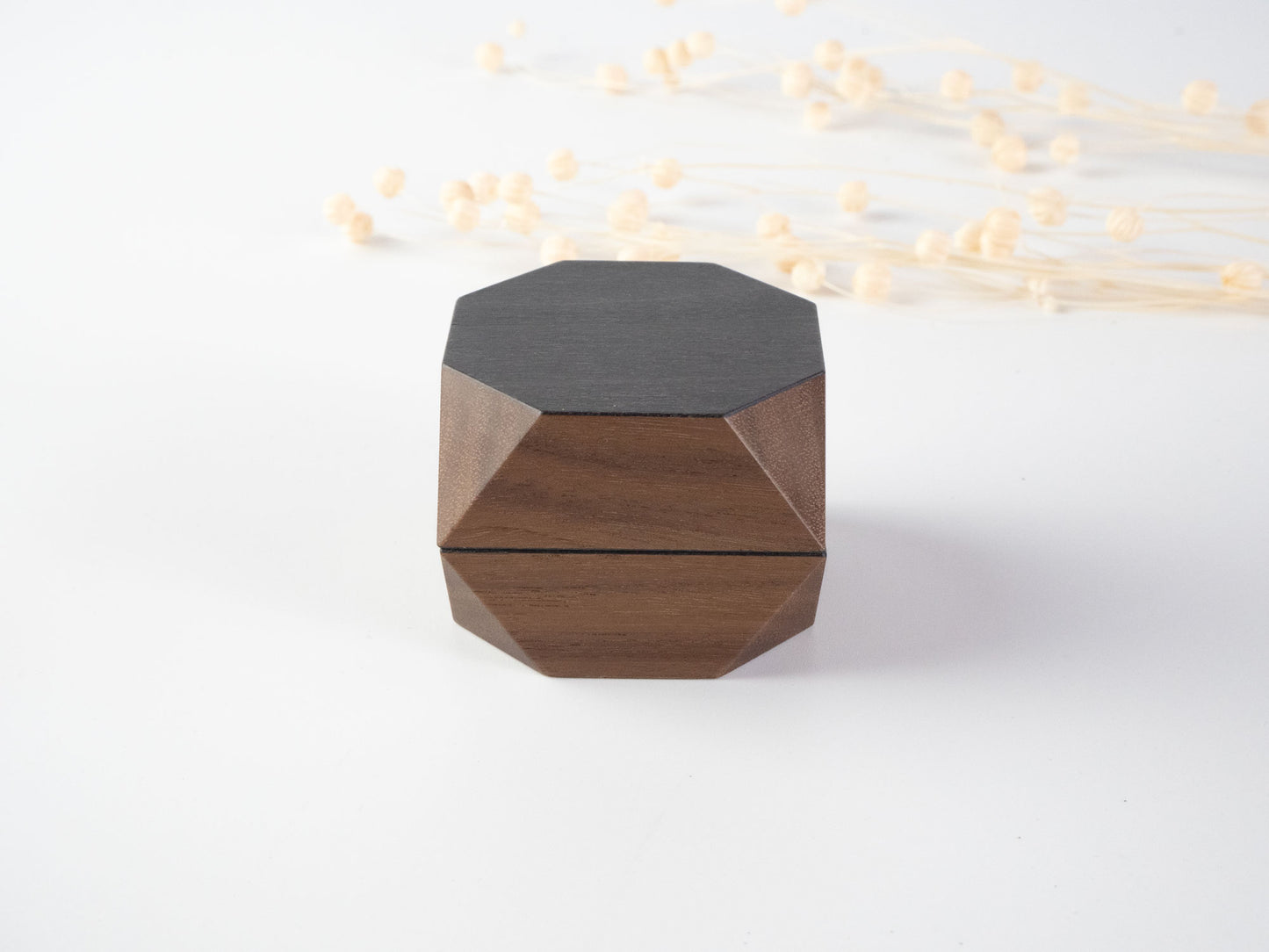 Facet Ring Box 6