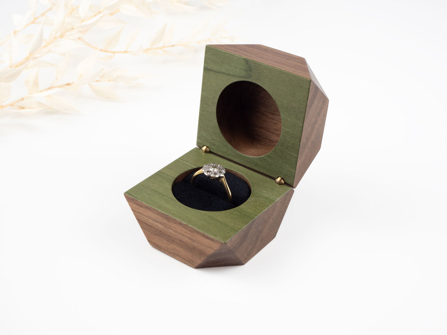 Facet Ring Box 7
