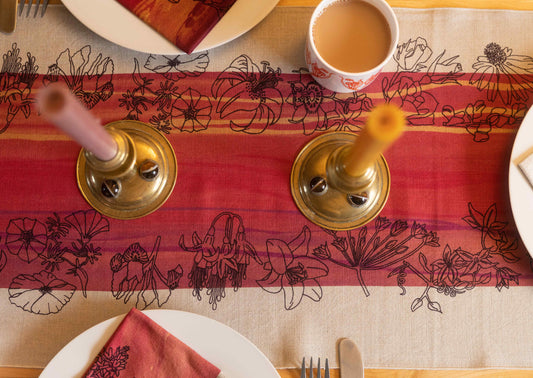 Linen table runner - flowers