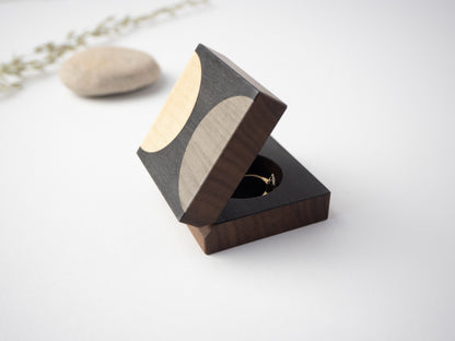 Helia Single Ring Box 1