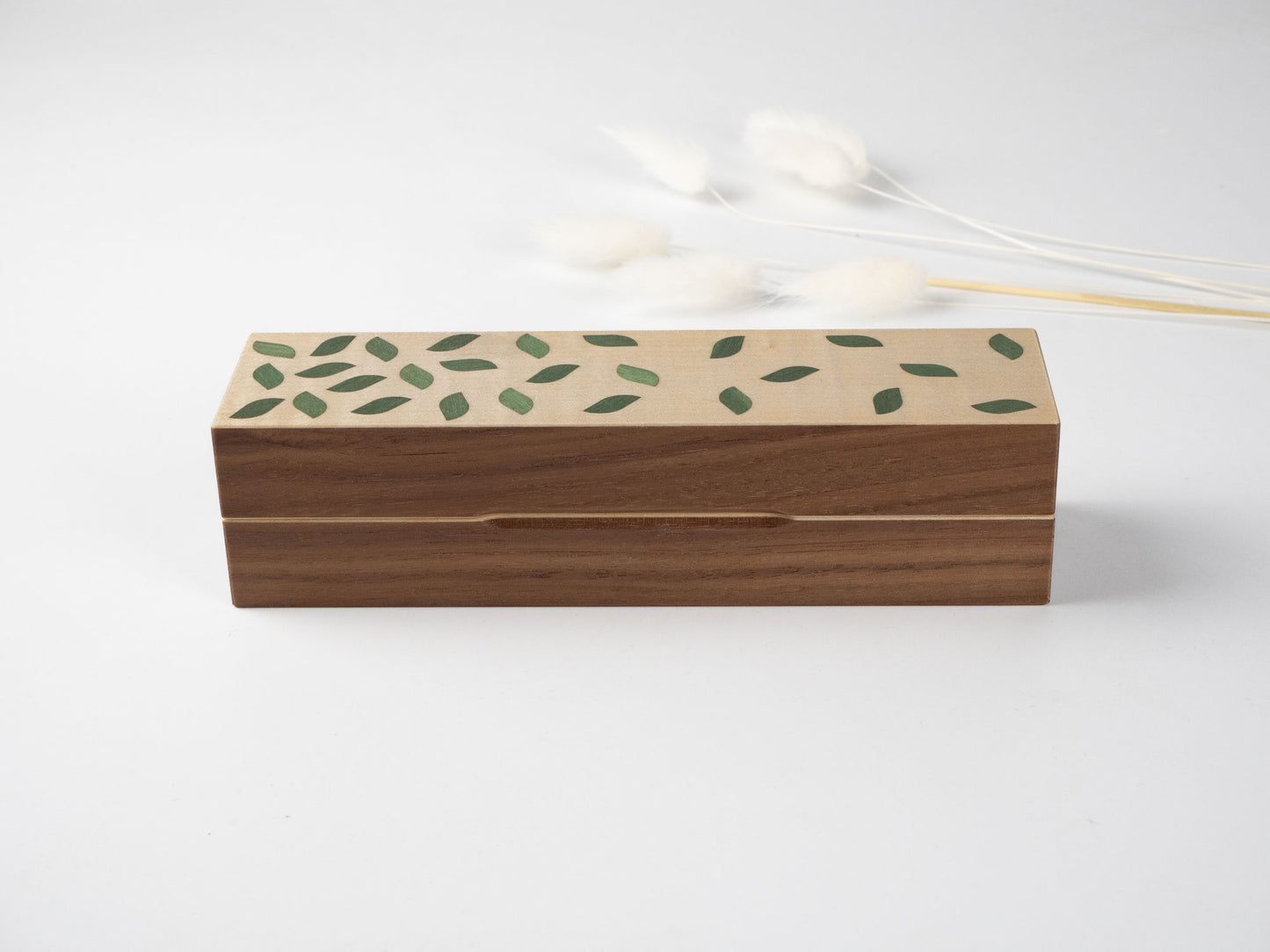 Summer Leaf Ring Holder
