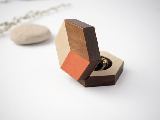 Nova Ring Box with Orange Tulipwood