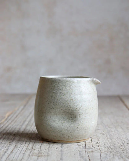 Stoneware dimple pourer