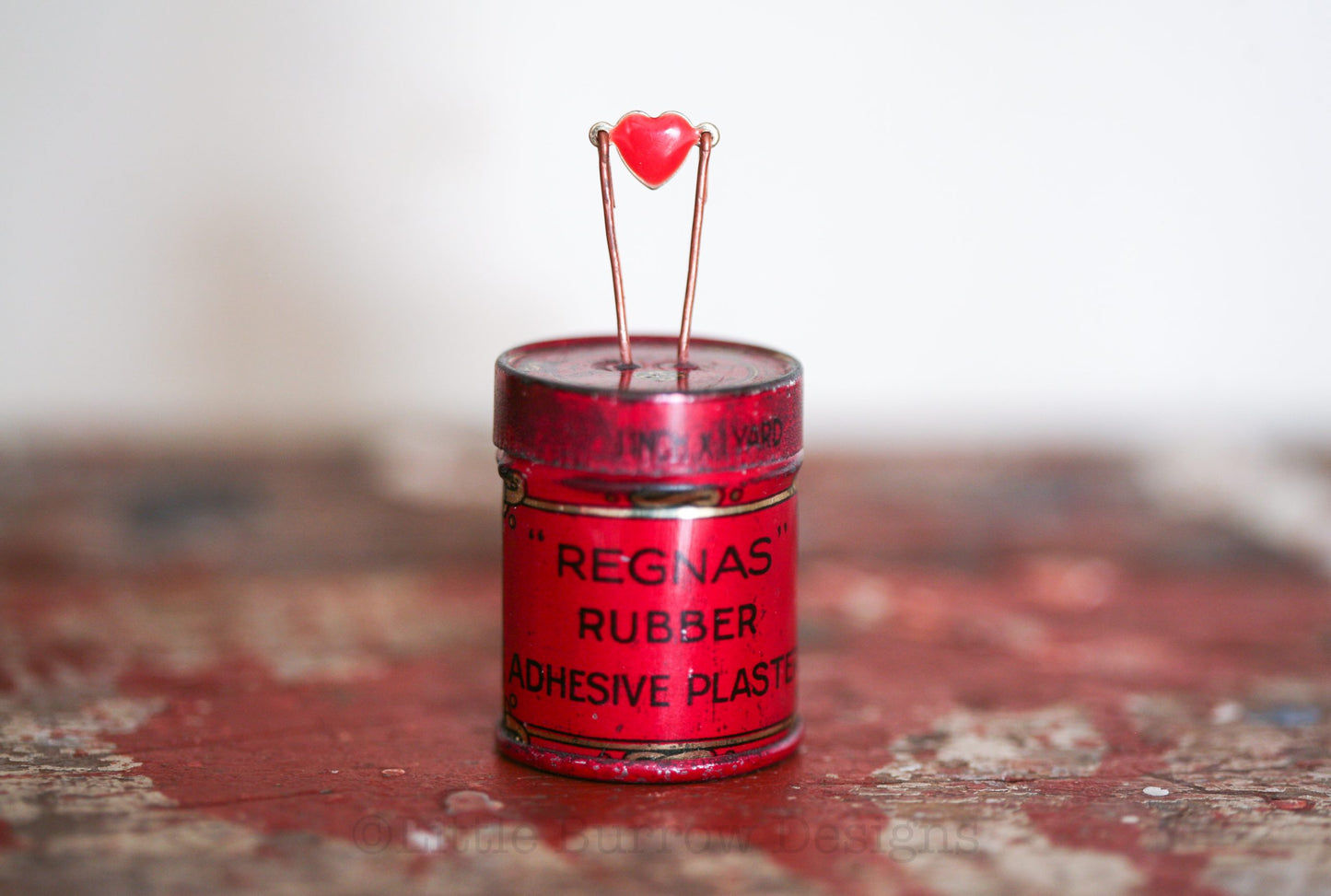 'Little Bit of Love VI' miniature sculpture