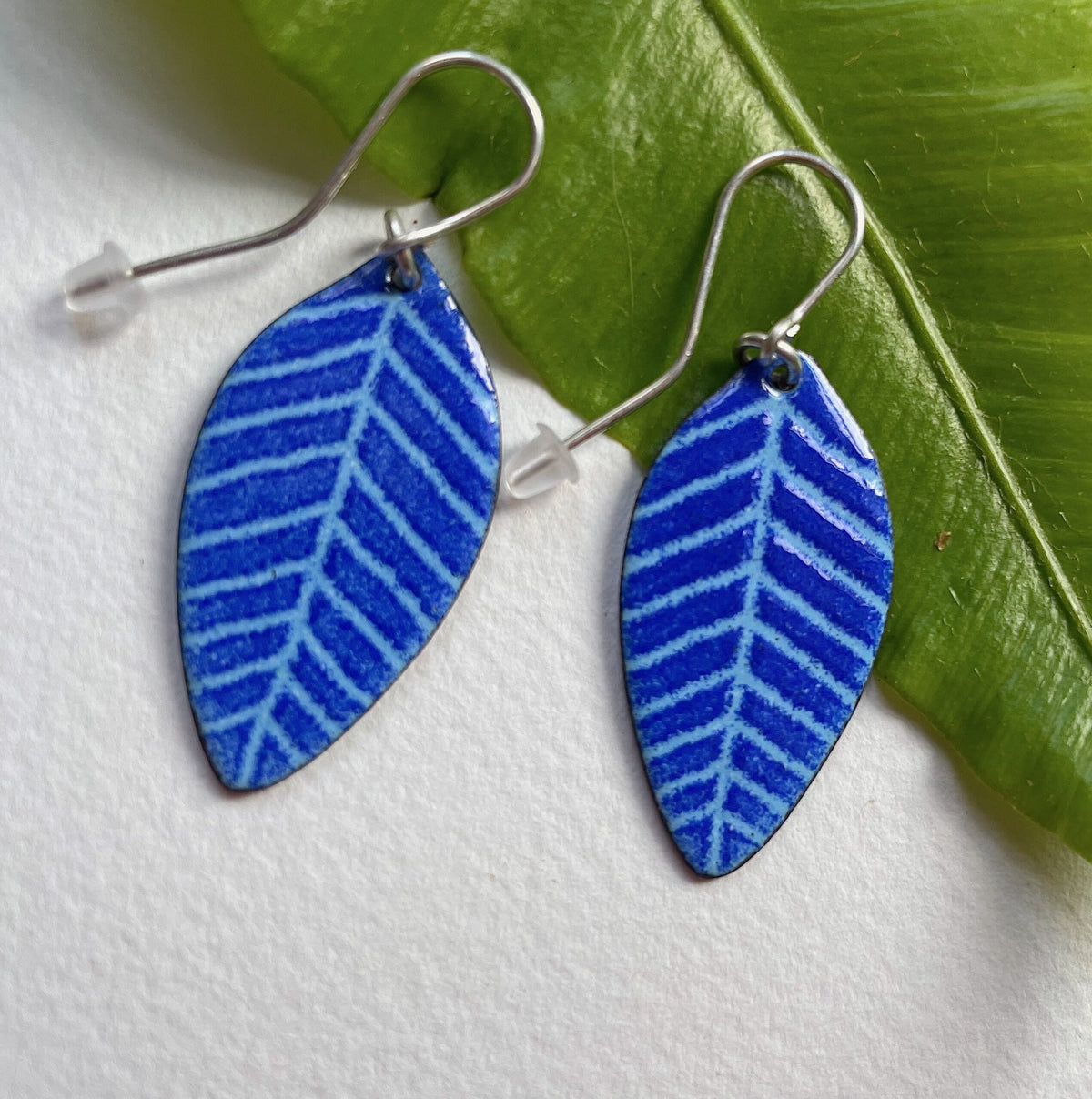 Enamel leaf earrings - medium