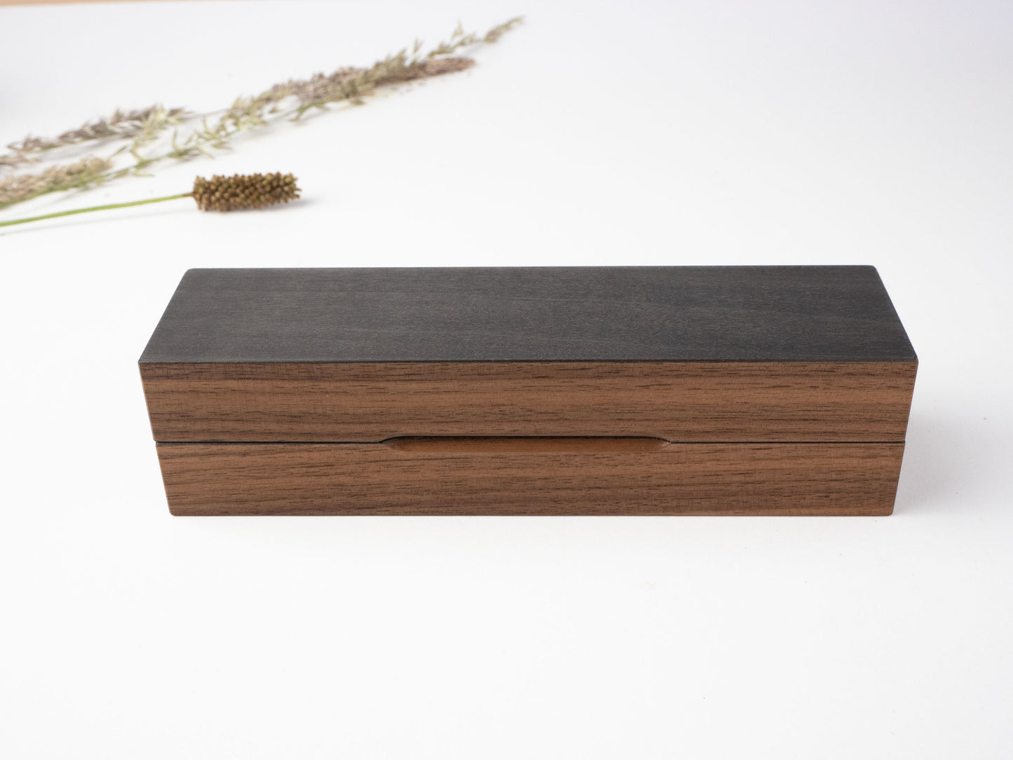 Vega Ring Holder 1