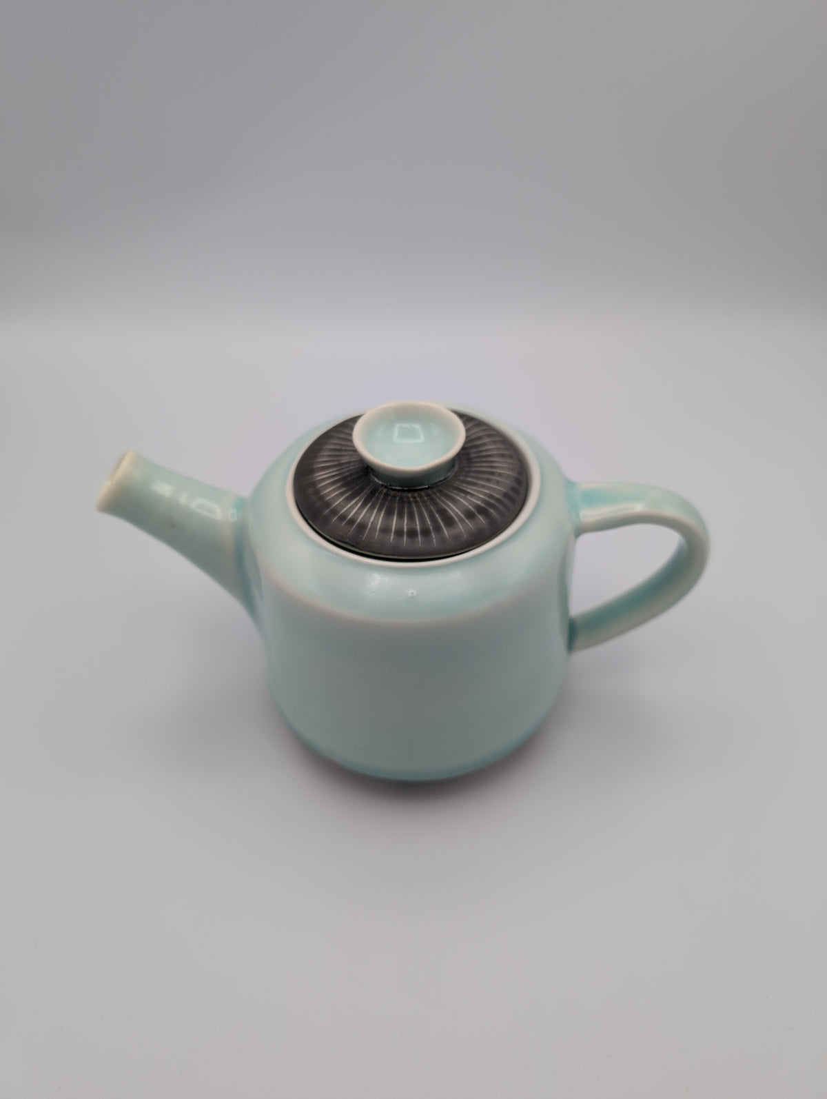 Seagreeen Sgraffito Teapot