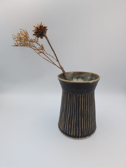Flinders Lg Fettled Vase