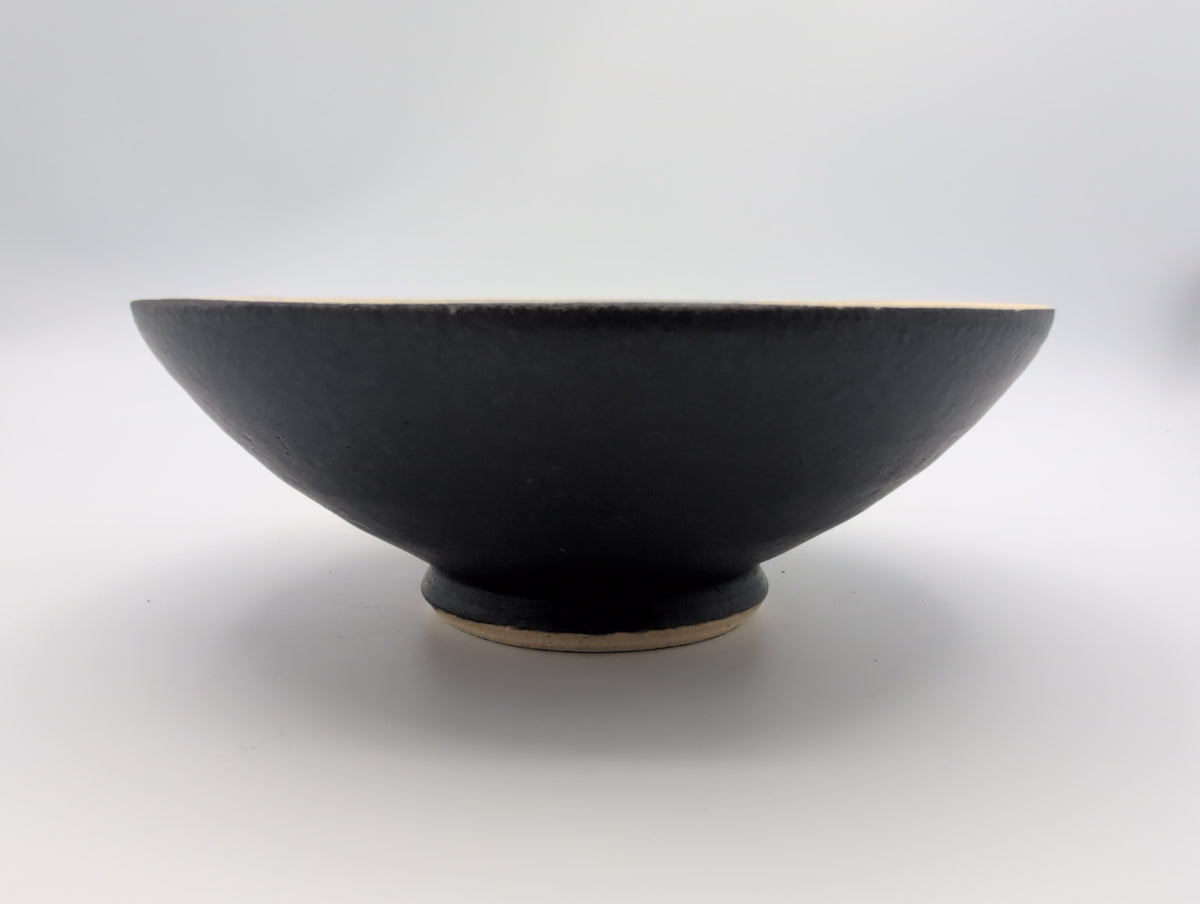 Kitchen Bowl with milled edge
