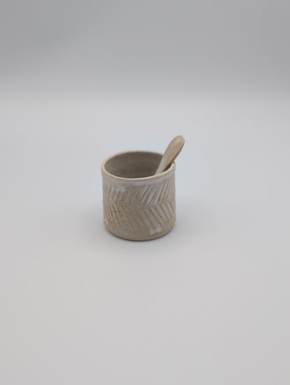 Carve Tiny Pot And Spoon Set
