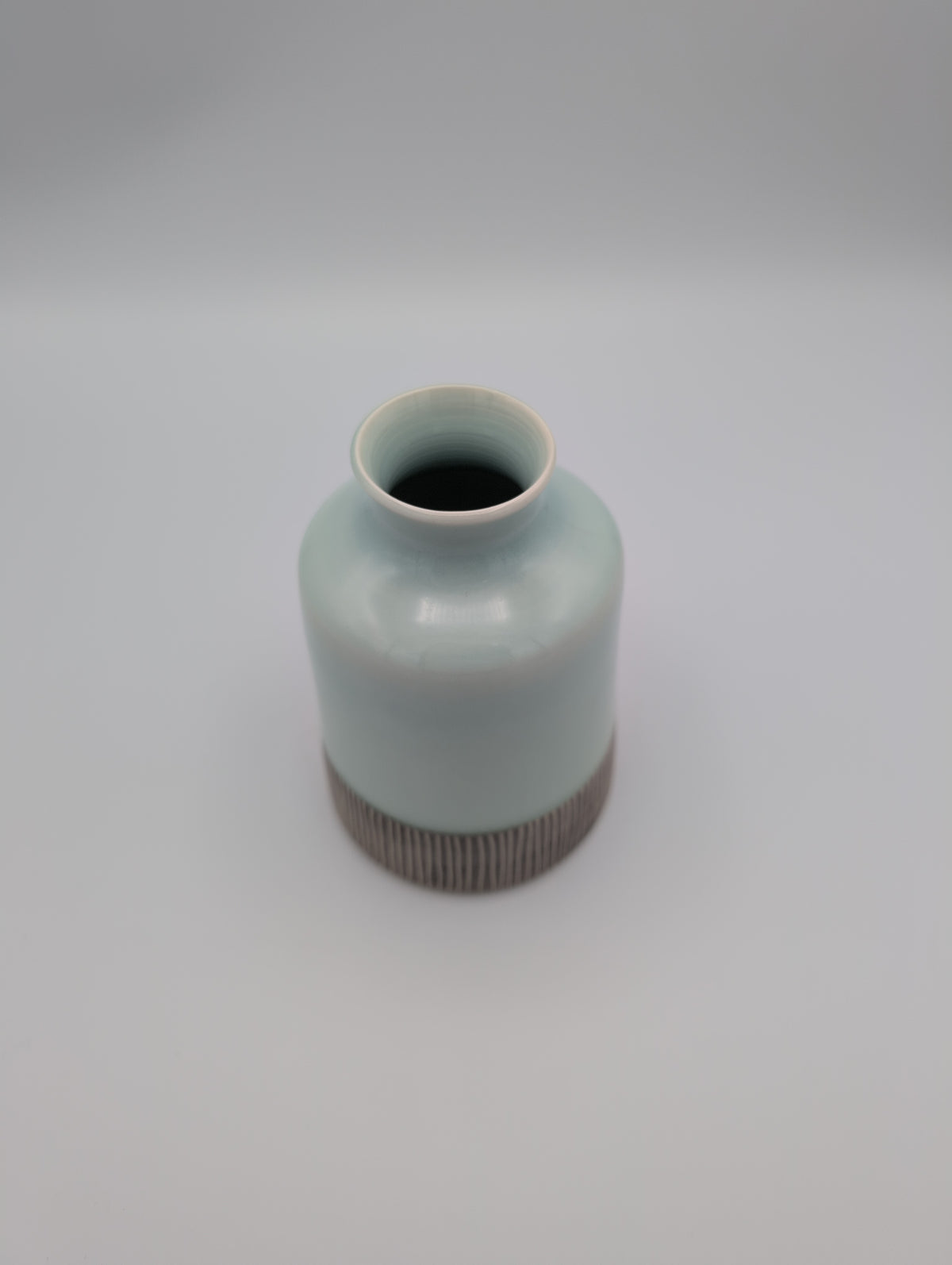 Seagreen Sgraffito Lg Bottle Vase