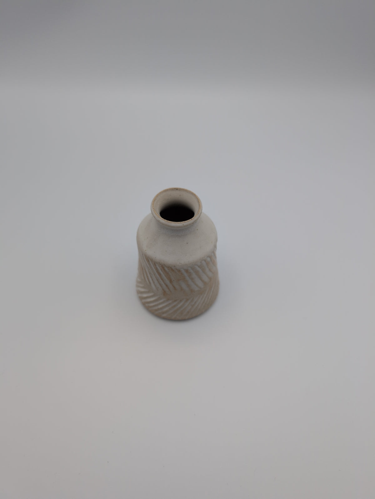 Carve Small Bottle Vase