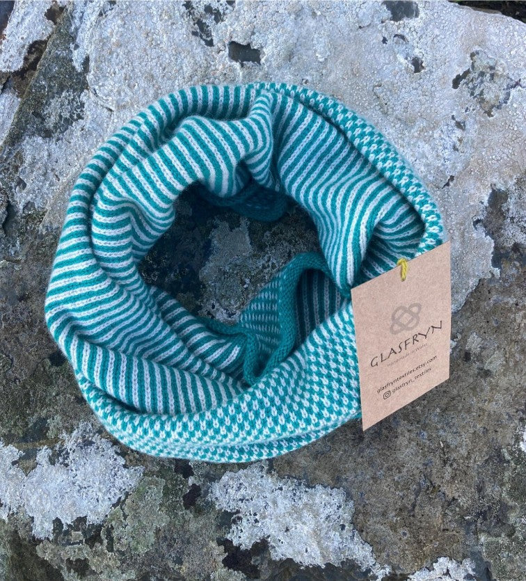 Knitted Cowl - Larkspur