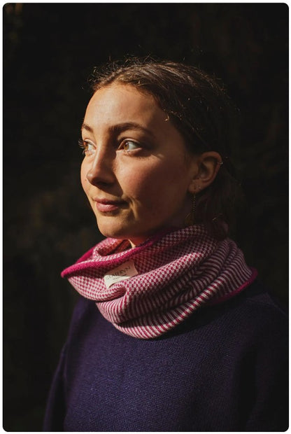 Knitted Cowl - Beetroot