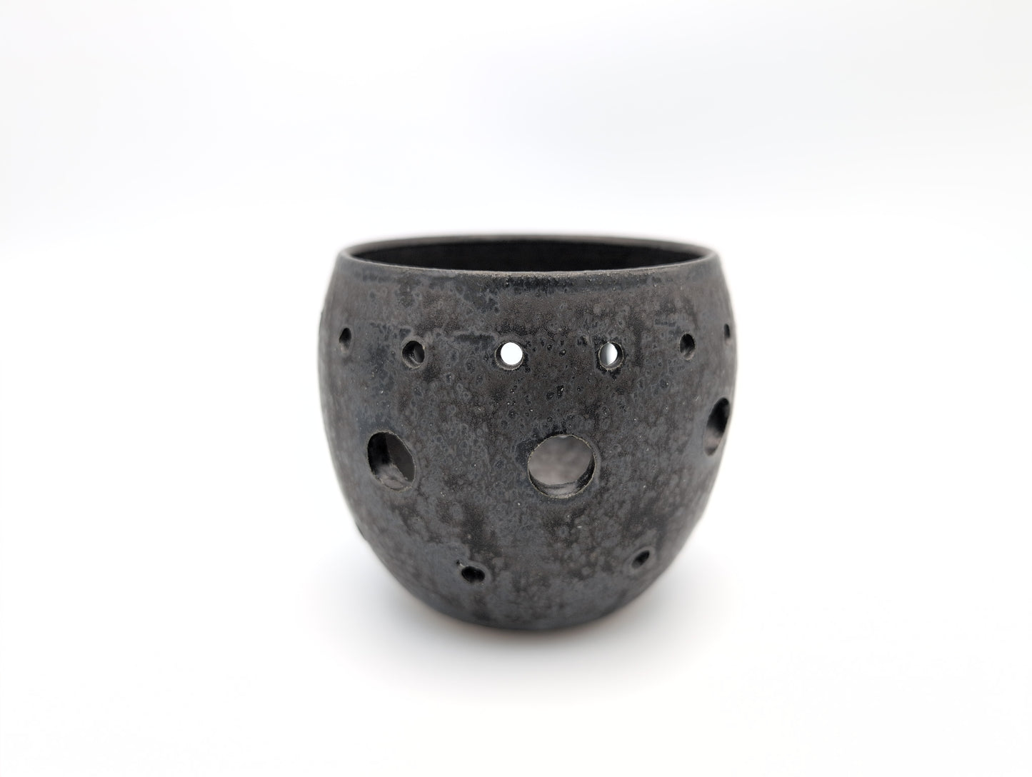 Stoneware tealight holder