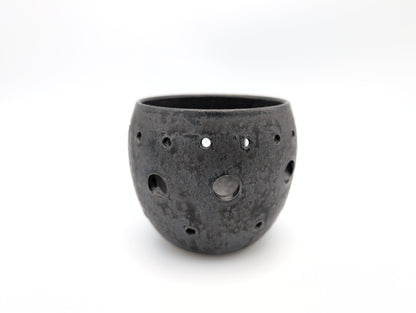 Stoneware tealight holder