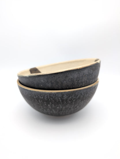 Stoneware ramen bowl