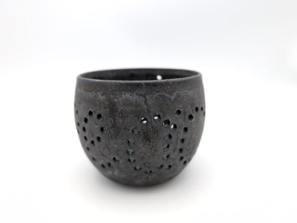 Stoneware tealight holder