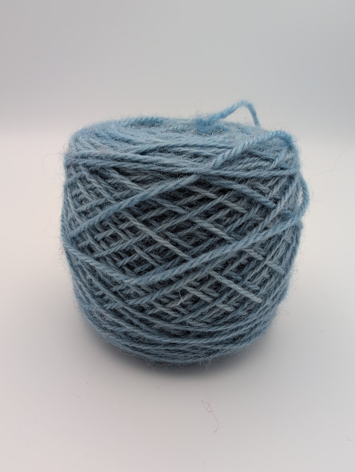 Naturally dyed wool yarn