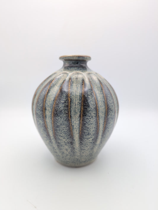Round fluted bottle