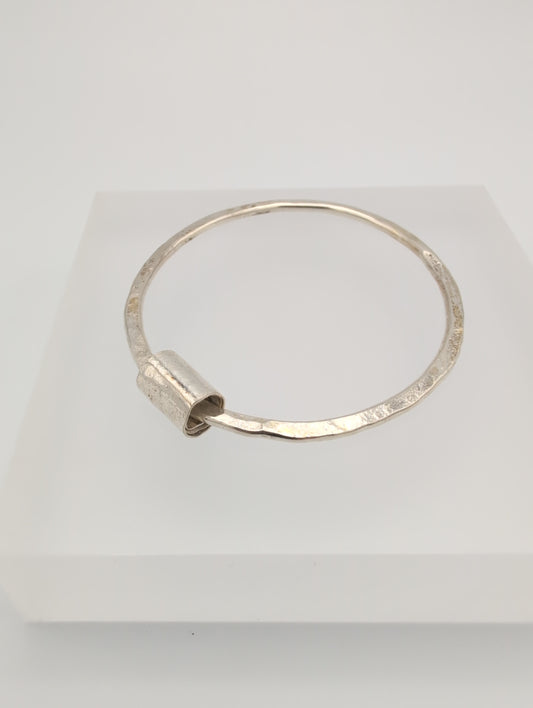 Recycled silver bangle with ripcurl