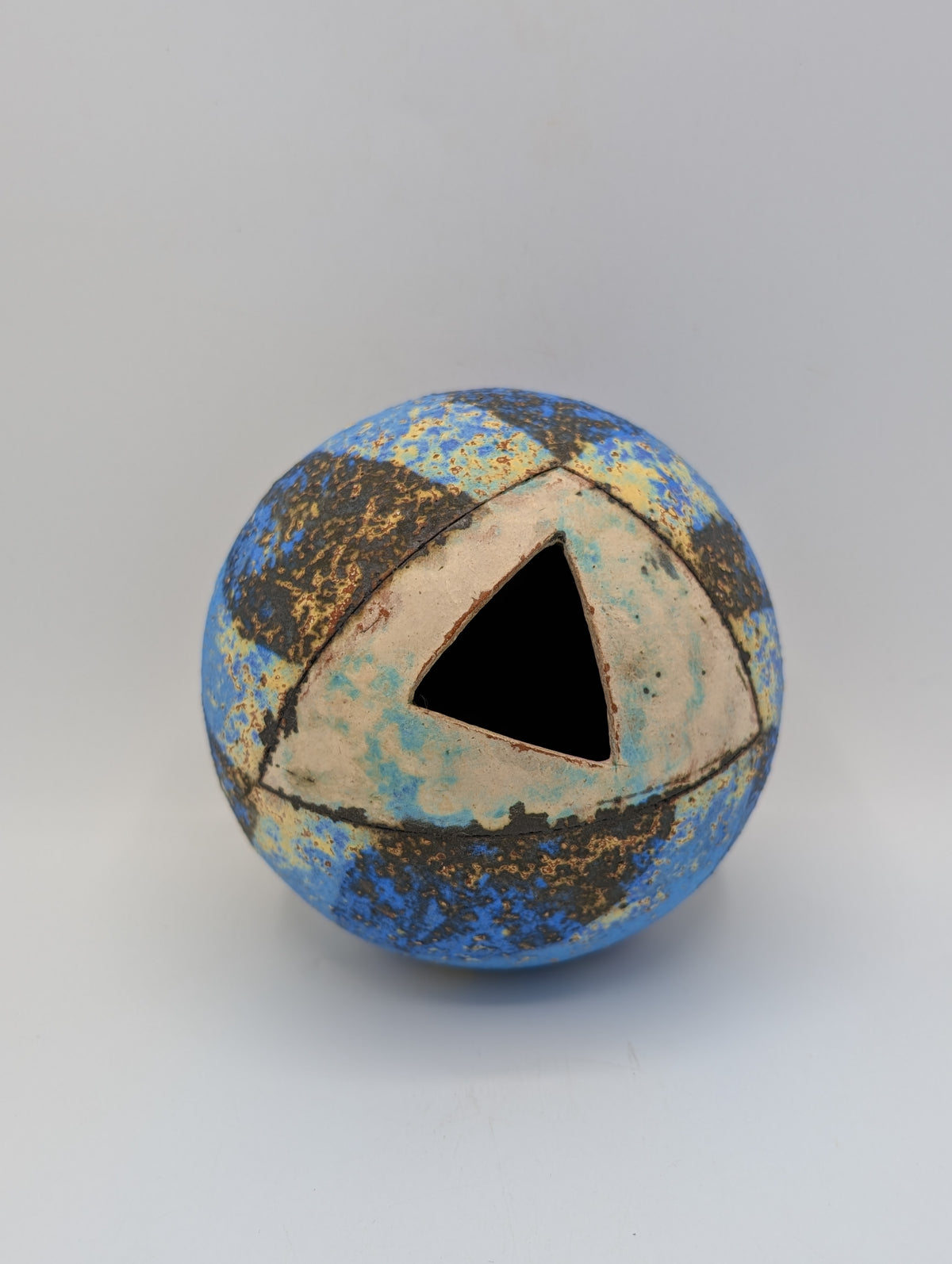 Round Vessel