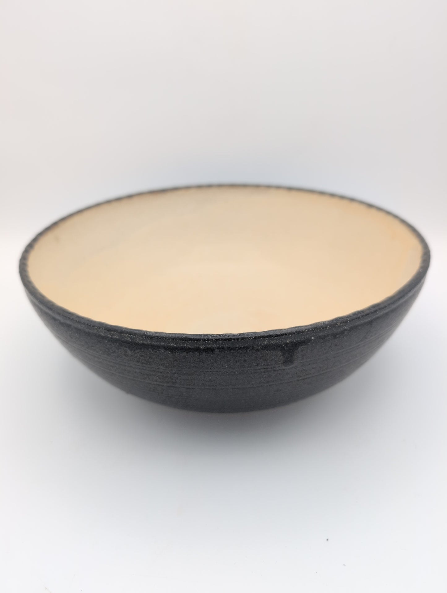 Stoneware large serving bowl