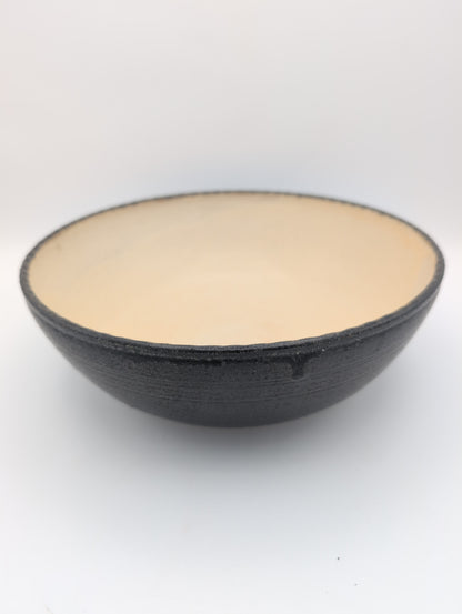 Stoneware large serving bowl