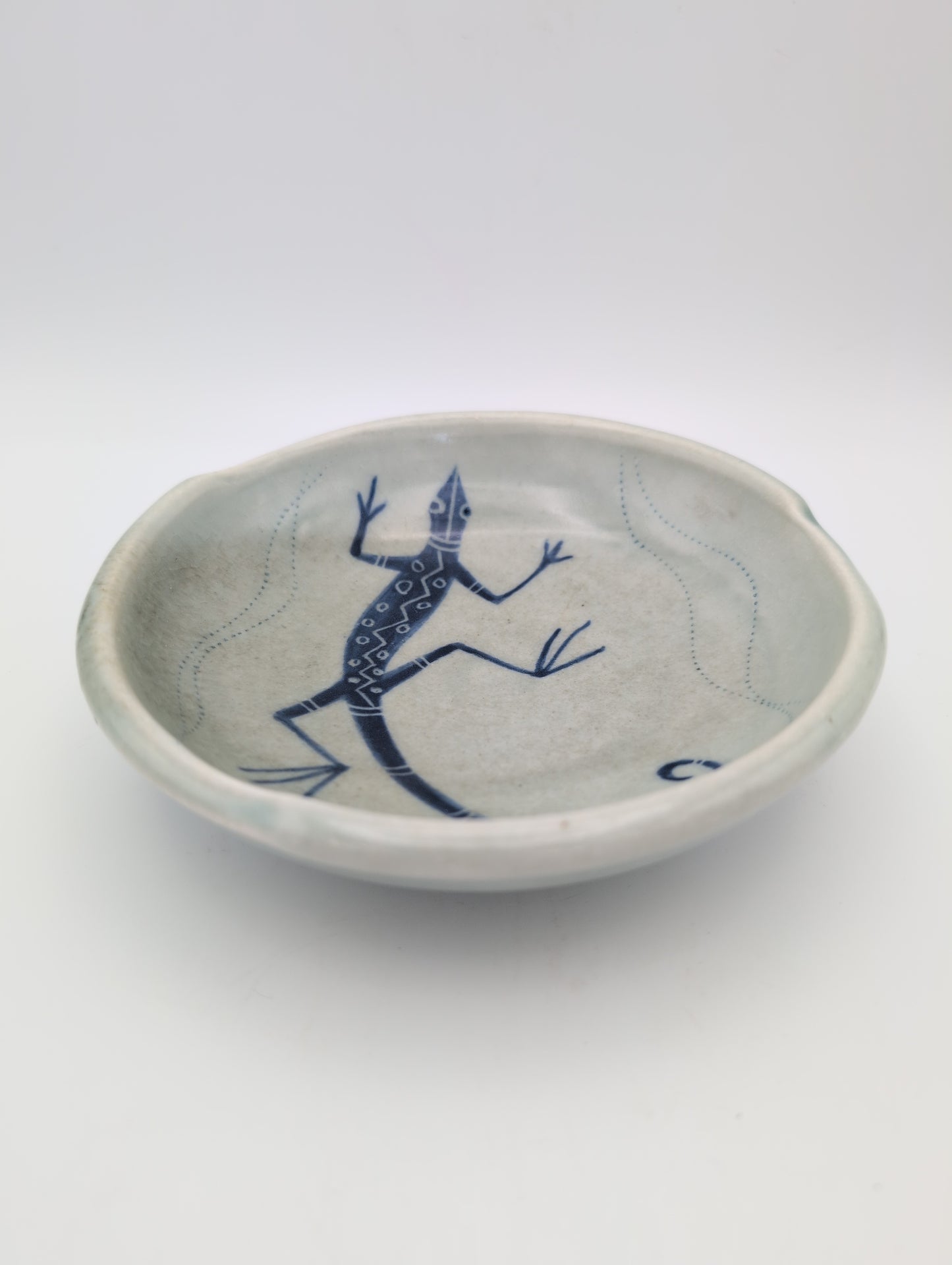 Celadon lizard bowl