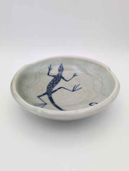 Celadon lizard bowl