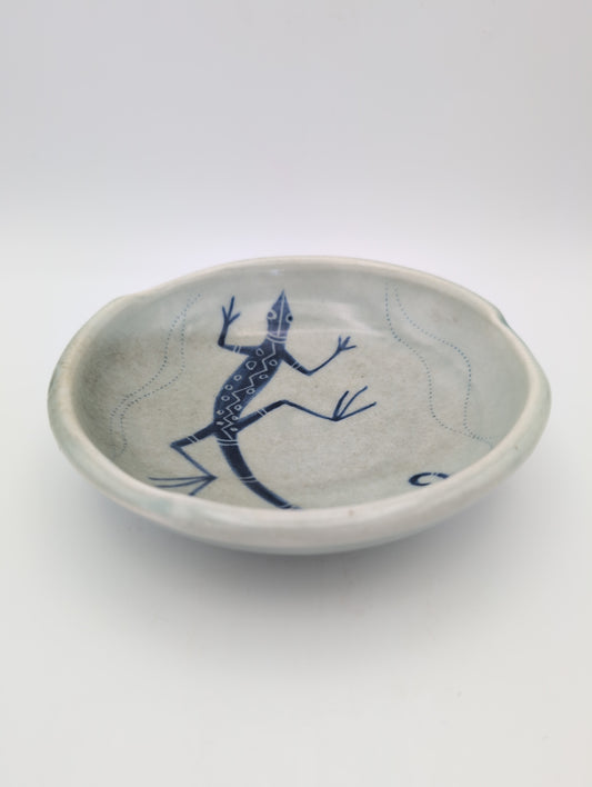 Celadon lizard bowl