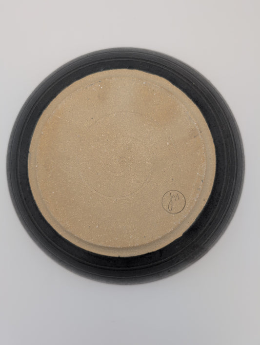 Stoneware large serving bowl