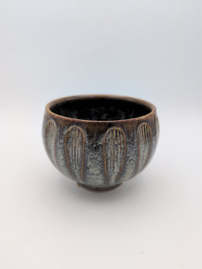 Fluted bowl