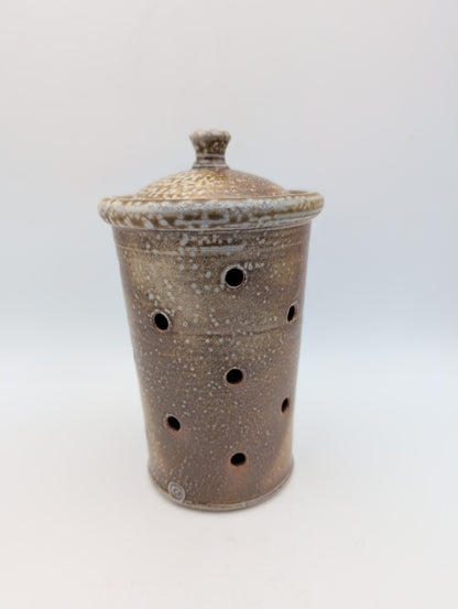 Garlic Cellar - Salt Glazed