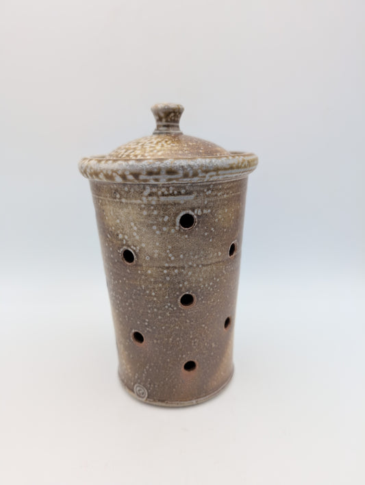 Garlic Cellar - Salt Glazed