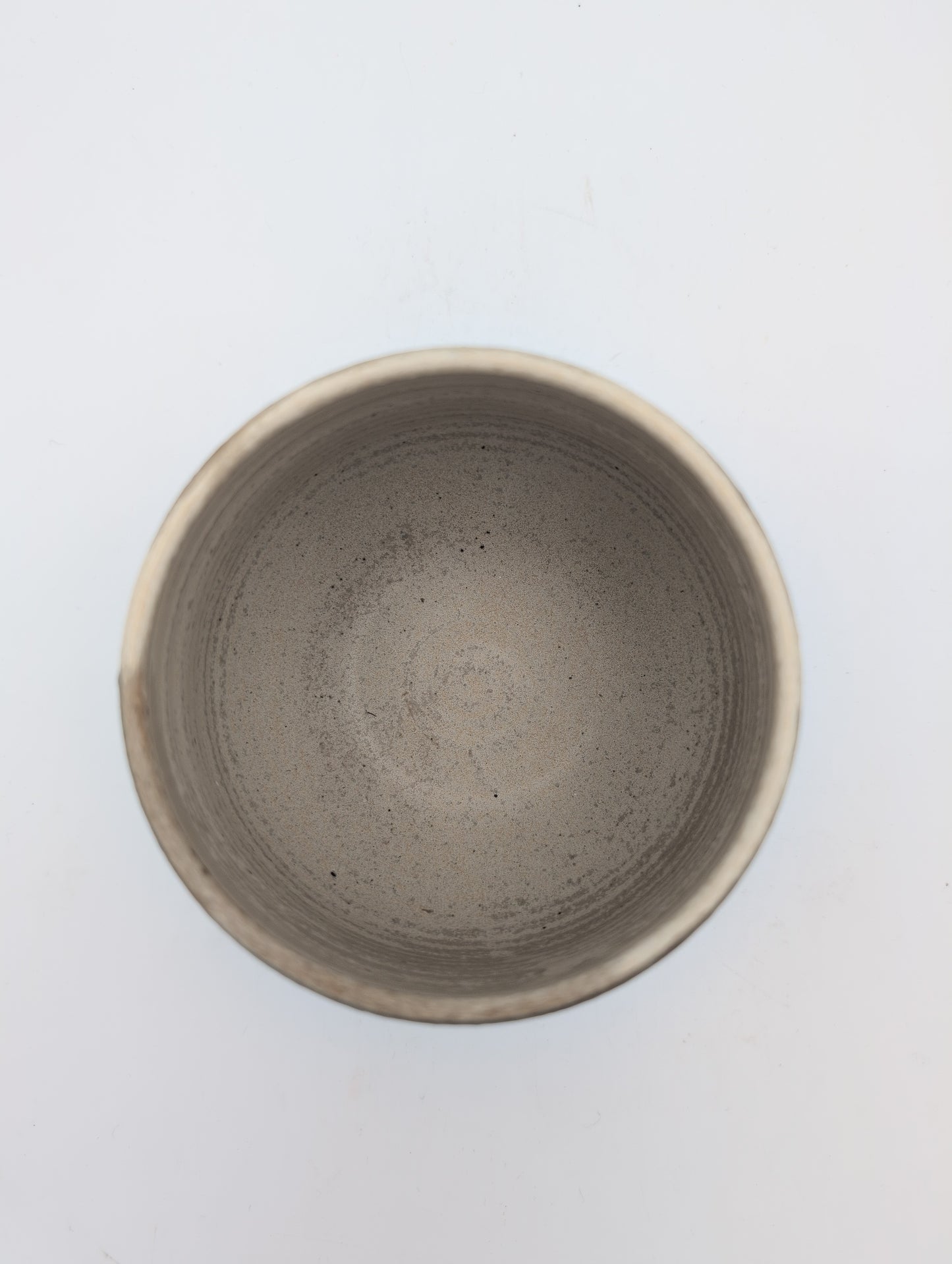 Stoneware round tea bowl