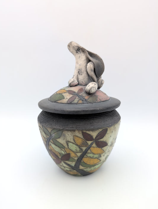 Lidded hare pot