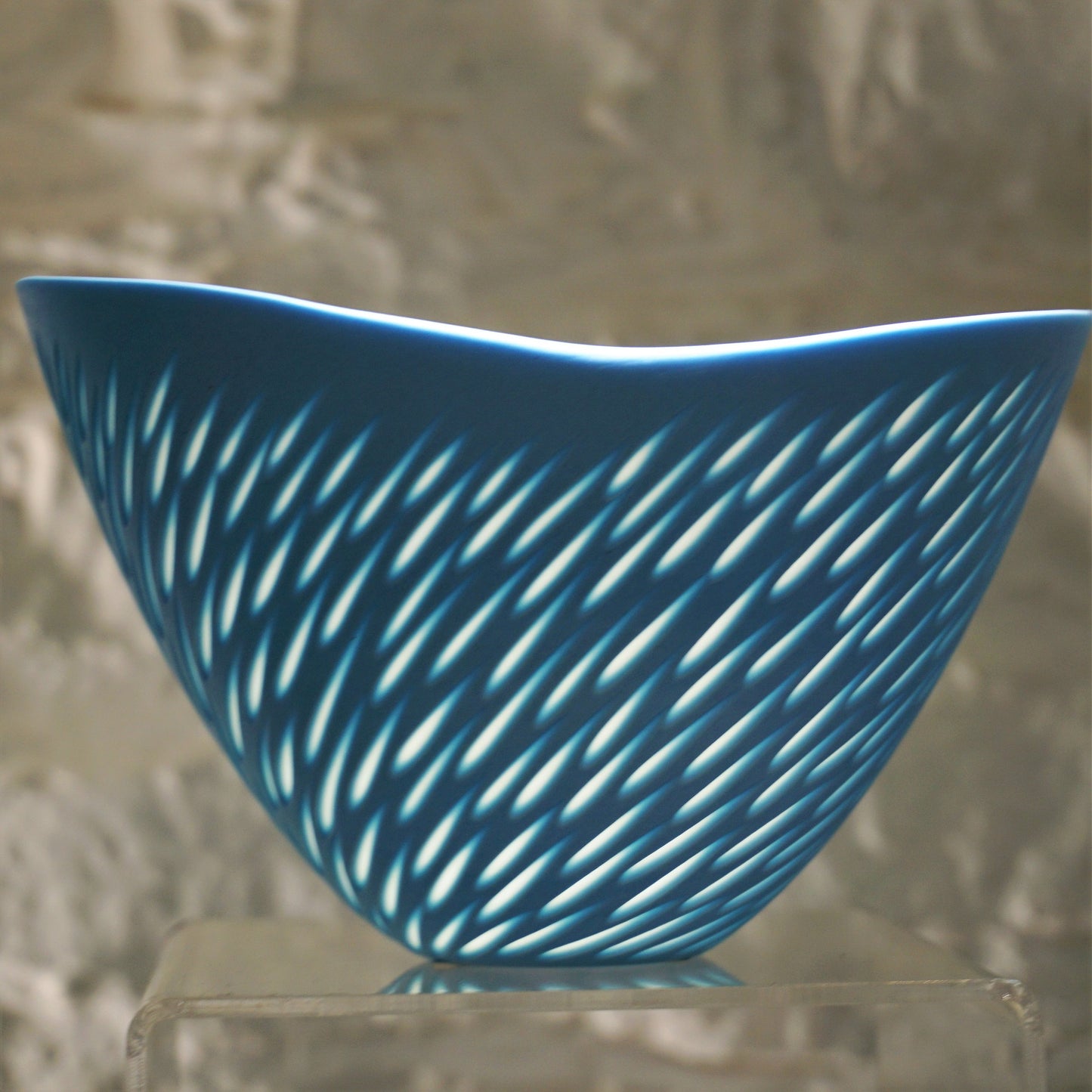 Small Curved Rim Shoal Bowl