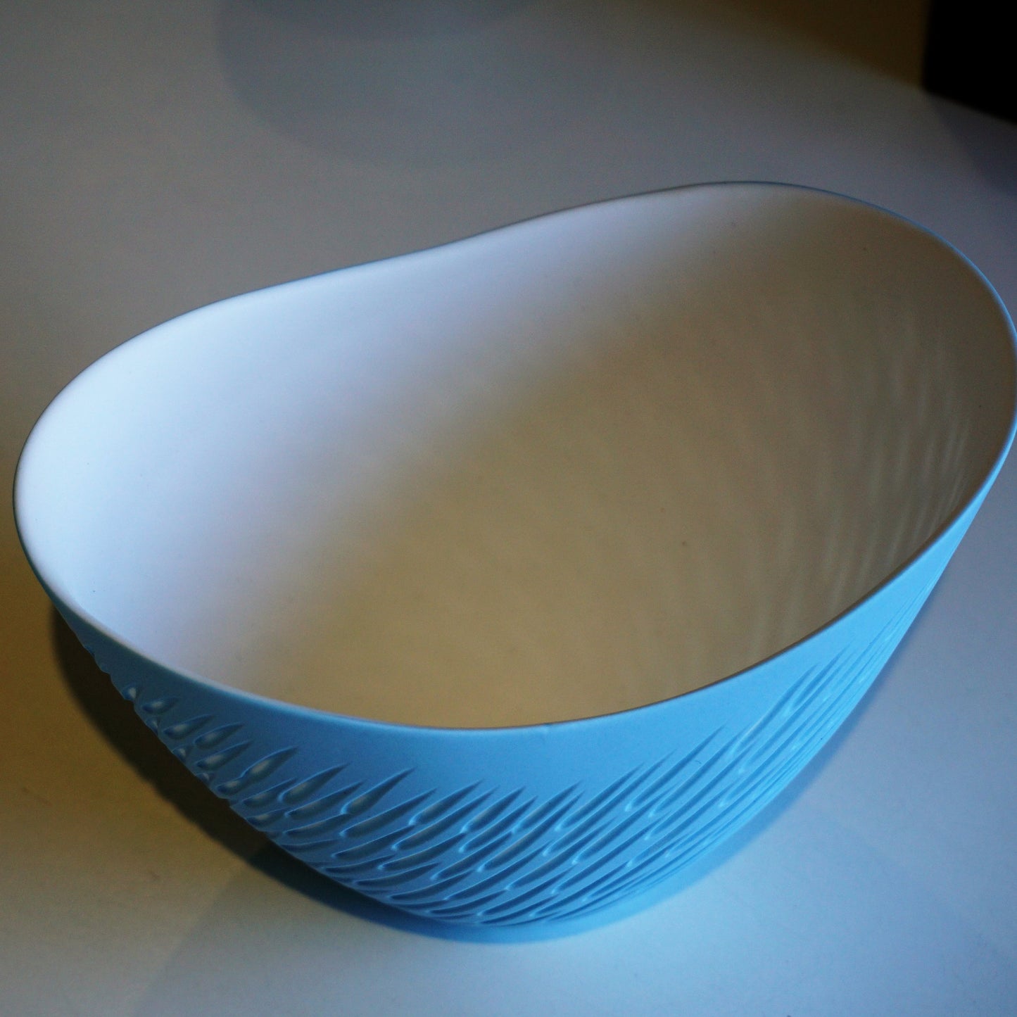 Small Curved Rim Shoal Bowl